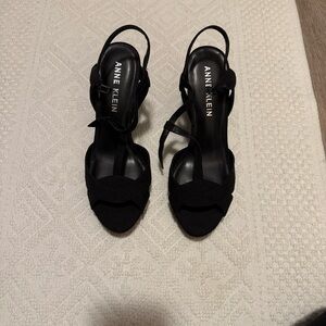 Anne Klein Elegant Black Sandals